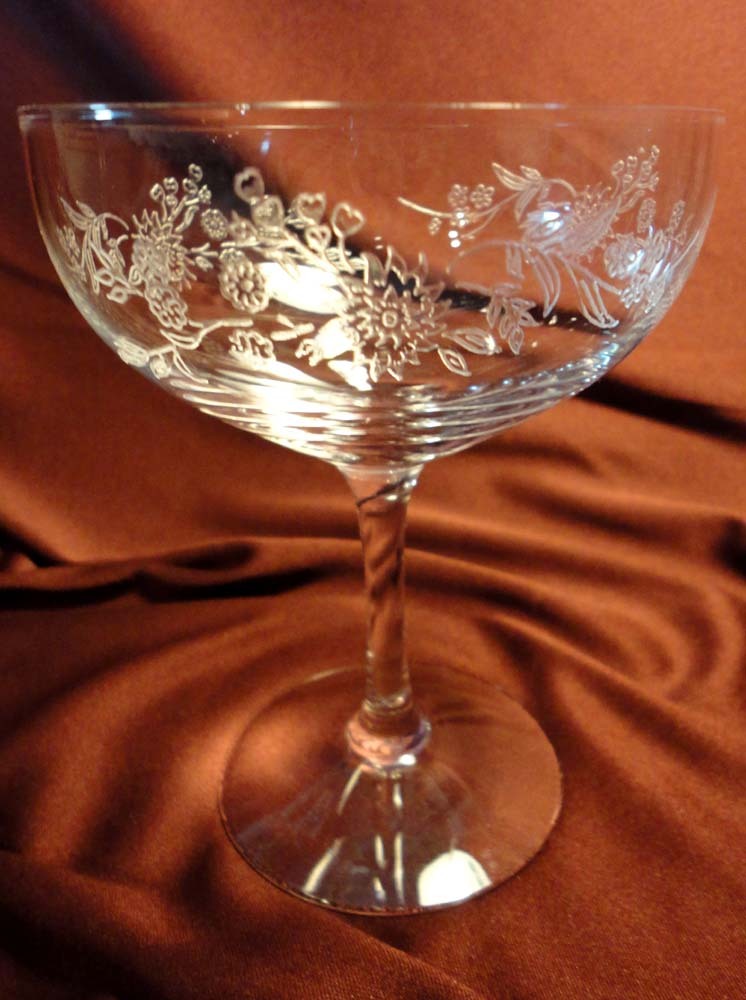 Fostoria "Fleurette" Tall Sherbet/Champagne Stem/Goblet, 1972-74 (8 available) Fostoria "Fleurette" Tall Sherbet/Champagne Stem/Goblet, 1972-74 (8 available)