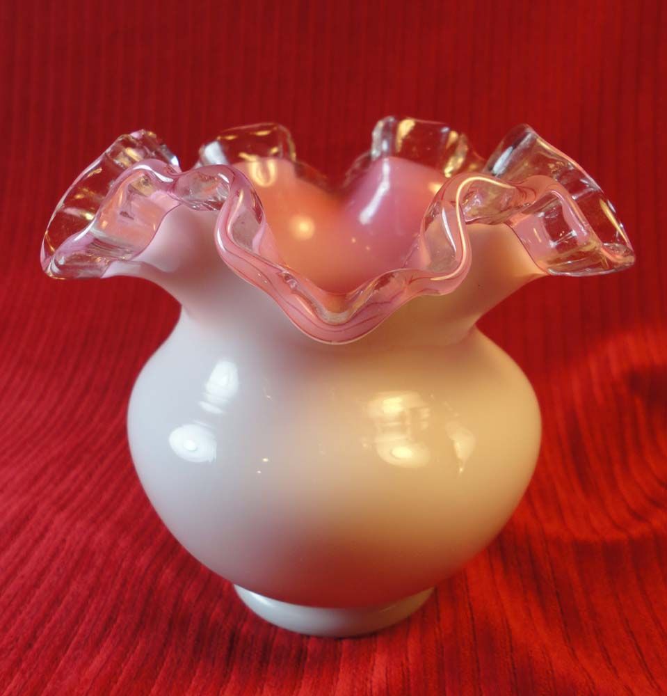 Fenton's Peach Blow Double Crimped 5" vase Fenton's Peach Blow Double Crimped 5" vase