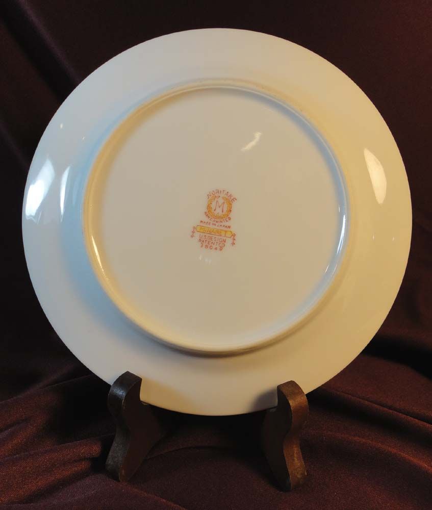 Noritake "Minaret" Dinner Plate, Early 1900s (7 available) Noritake "Minaret" Dinner Plate, Early 1900s (7 available)