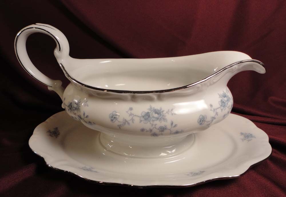 Johann Haviland "Blue Garland" Gravy Boat and Underplate Johann Haviland "Blue Garland" Gravy Boat and Underplate