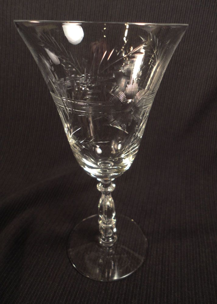 Cambridge "Maryland" Water Goblet, 1945-56 (9 available) Cambridge "Maryland" Water Goblet, 1945-56 (9 available)