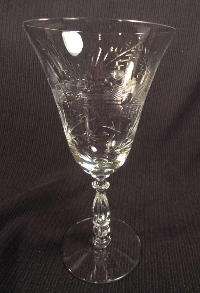 Cambridge "Maryland" Water Goblet, 1945-56 (9 available) Cambridge "Maryland" Water Goblet, 1945-56 (9 available)
