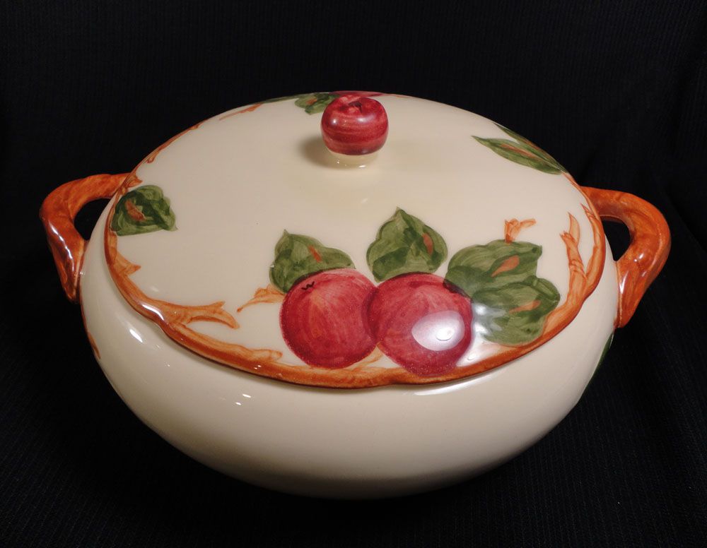 Franciscan Apple Covered Serving Bowl Franciscan Apple Covered Serving Bowl