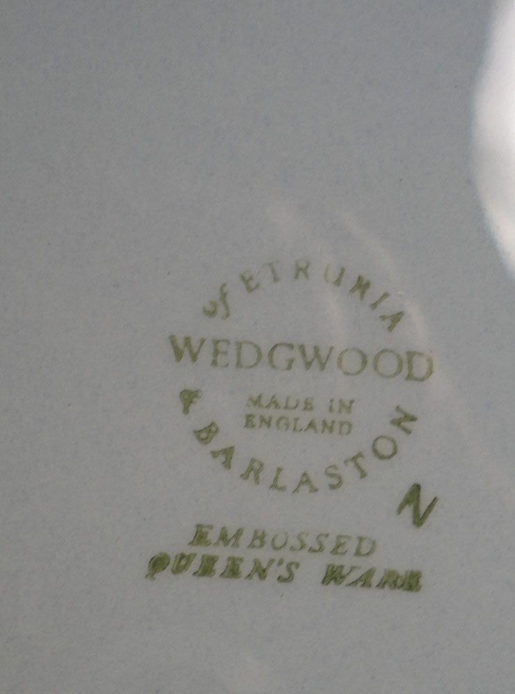 Wedgwood Queen's Ware Embossed Cream on Lavender w/Shell Edge Dinner Plate (4 available) Wedgwood Queen's Ware Embossed Cream on Lavender w/Shell Edge Dinner Plate (4 available)
