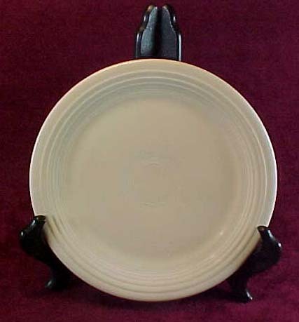 Homer Laughlin Fiesta - Ivory 7 1/2" Luncheon Plate Homer Laughlin Fiesta - Ivory 7 1/2" Luncheon Plate