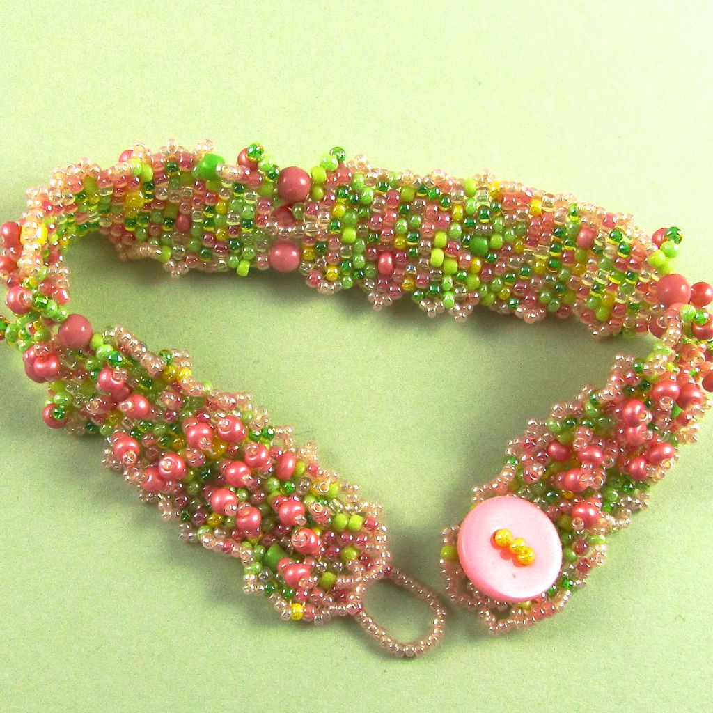 Pink and Green Seed Bead Bracelet Pink and Green Seed Bead Bracelet
