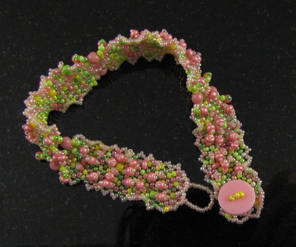 Pink and Green Seed Bead Bracelet Pink and Green Seed Bead Bracelet