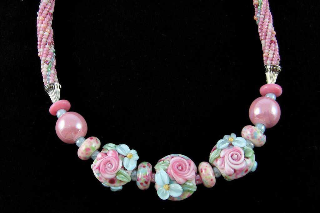 Pink Floral Lampworked Beaded Necklace Pink Floral Lampworked Beaded Necklace