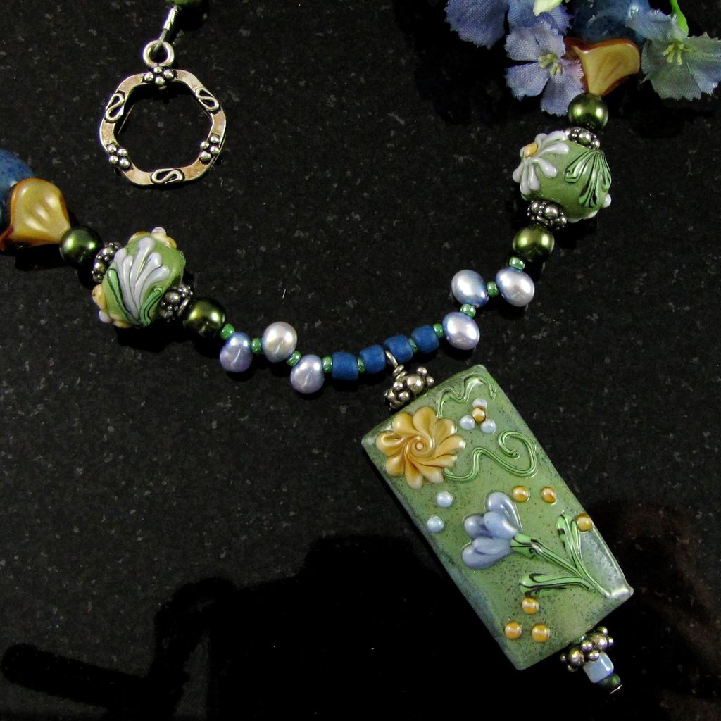 Flowered Lampwork Beaded Necklace Flowered Lampwork Beaded Necklace