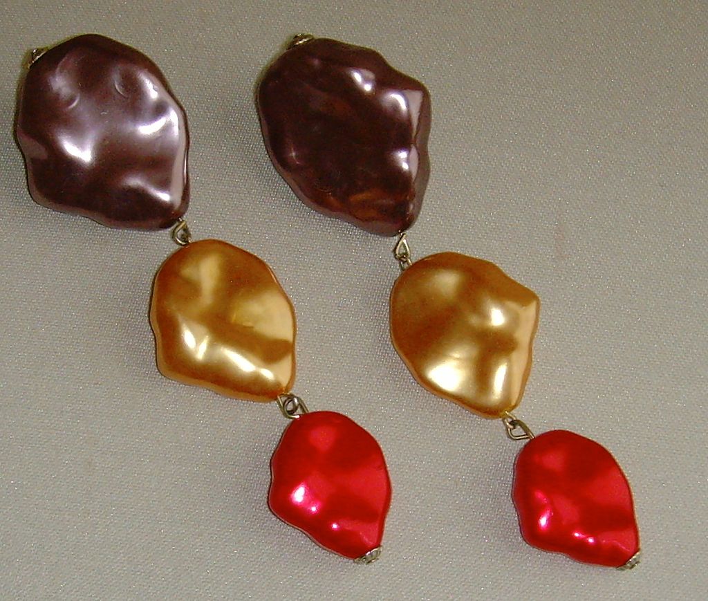 Tri-Colored Simulated Pearl Earrings Tri-Colored Simulated Pearl Earrings