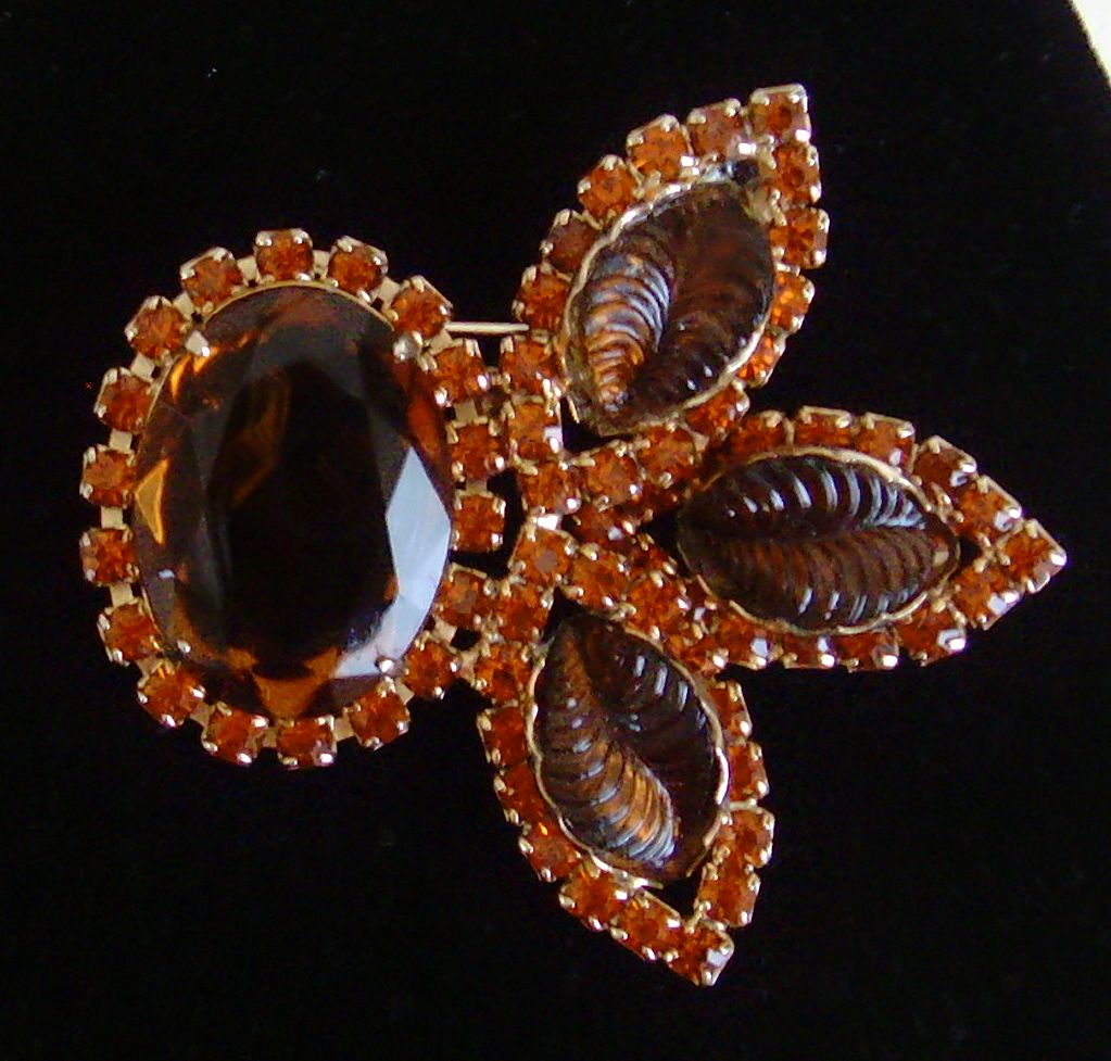Topaz Colored Rhinestone and Lucite Brooch Topaz Colored Rhinestone and Lucite Brooch