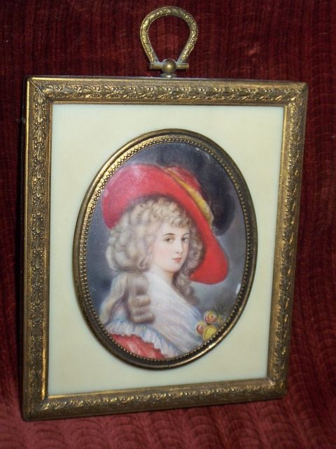 Antique French Miniature Lady portrait in gilt frame Antique French Miniature Lady portrait in gilt frame