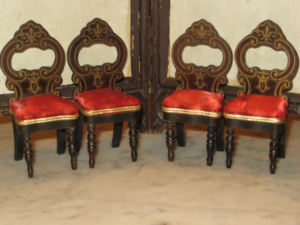 Antique miniature dollhouse furniture Boule Waltershausen