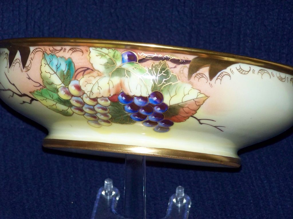 Antique Pickard Bowl with Grapes by Beutlich Antique Pickard Bowl with Grapes by Beutlich