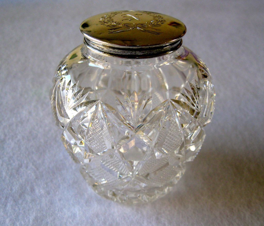 Vintage sterling silver and cut glass dresser jar Vintage sterling silver and cut glass dresser jar