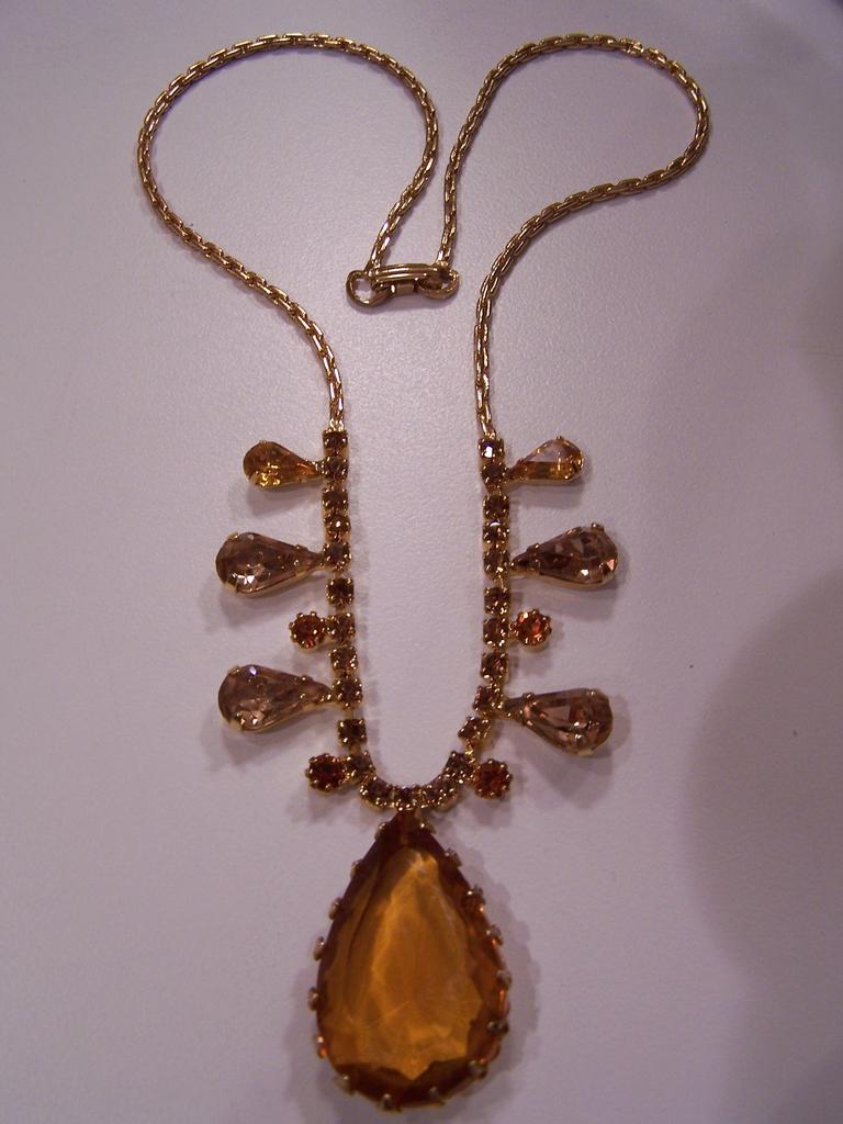 Stunning HOBE' Rhinestone Necklace Stunning HOBE' Rhinestone Necklace