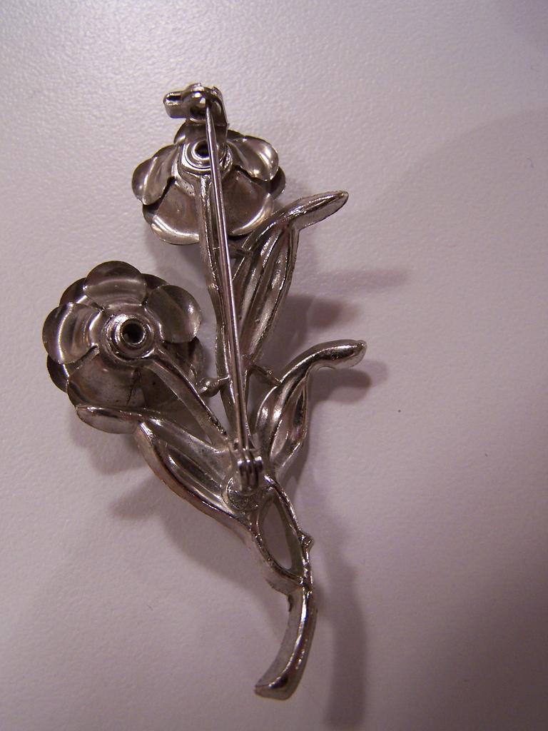 Flower Duo Brooch Pin Flower Duo Brooch Pin