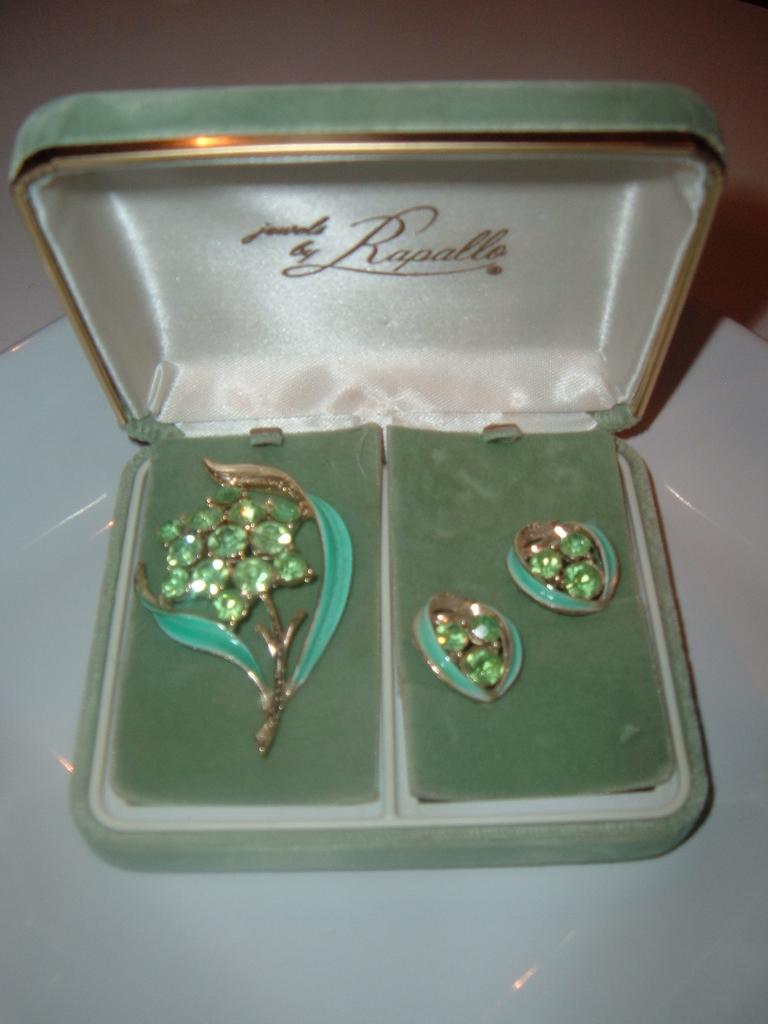 Jewels by Rapallo Rhinestone Set In Original Box Jewels by Rapallo Rhinestone Set In Original Box