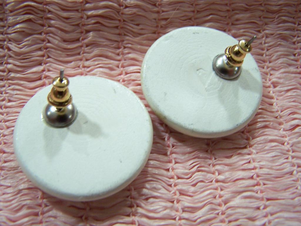 Vintage Enameled Pierced Earrings Vintage Enameled Pierced Earrings