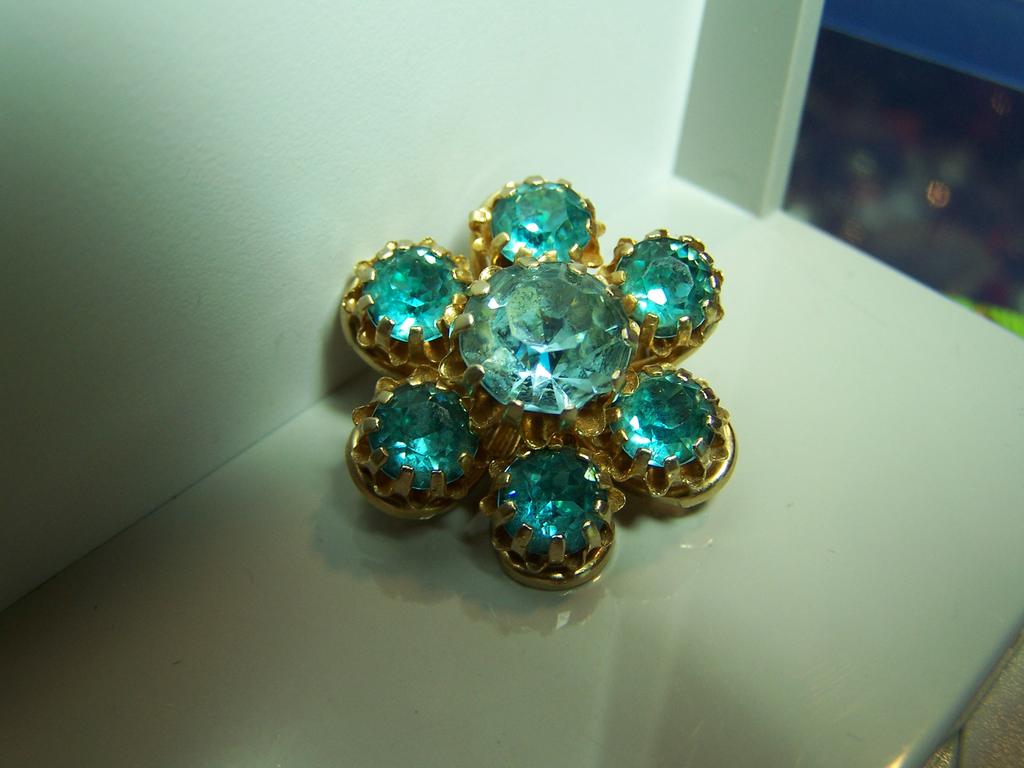 Signed Coro Aqua Blue Rhinestone Brooch Signed Coro Aqua Blue Rhinestone Brooch