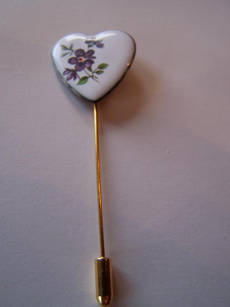 Flowers On Vintage Heart Stick Pin Flowers On Vintage Heart Stick Pin