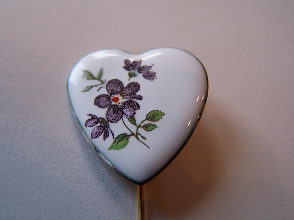 Flowers On Vintage Heart Stick Pin Flowers On Vintage Heart Stick Pin