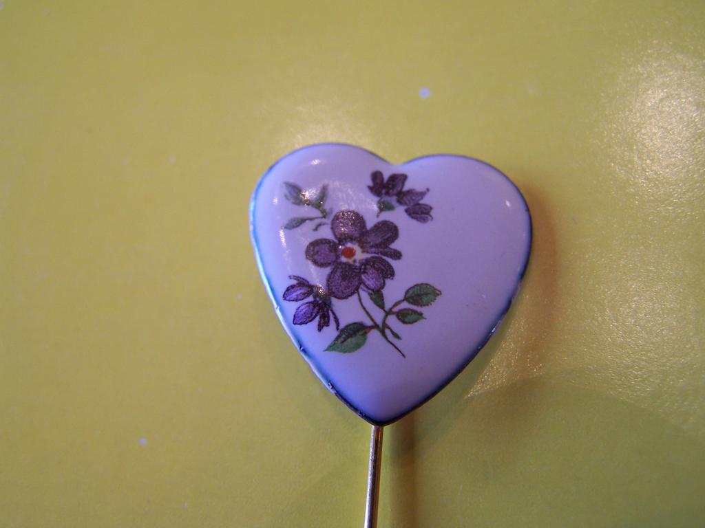 Flowers On Vintage Heart Stick Pin Flowers On Vintage Heart Stick Pin