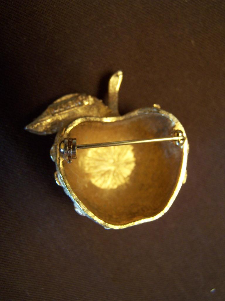Signed Vintage Fruit Figural Apple Pin Signed Vintage Fruit Figural Apple Pin