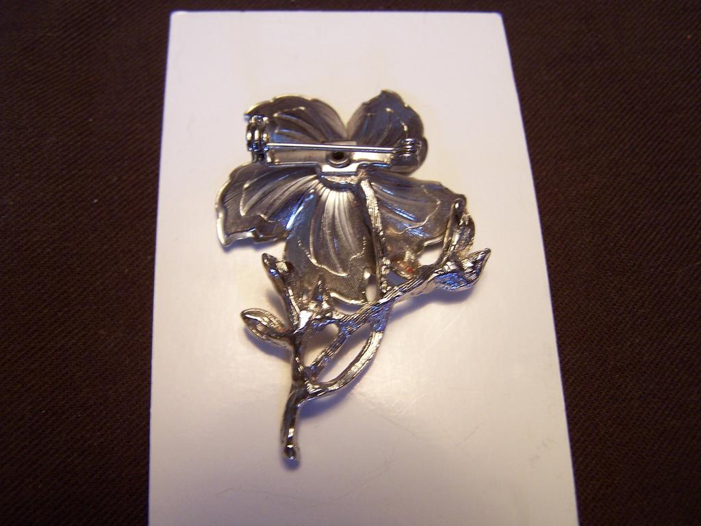 Vintage Rhinestone Flower Pin Brooch Vintage Rhinestone Flower Pin Brooch