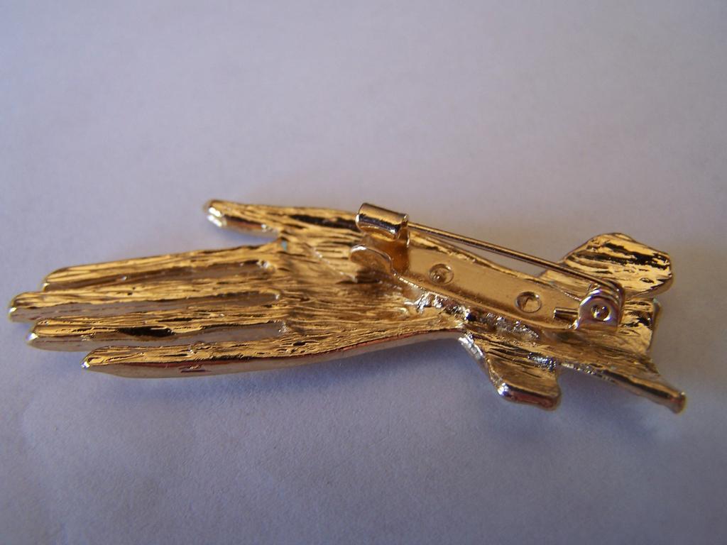 Vintage Figural Pin Golden Hand With Rhinestone Vintage Figural Pin Golden Hand With Rhinestone