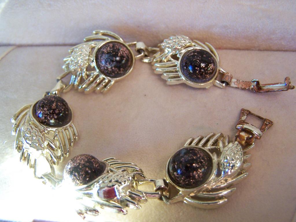 Vintage Bracelet and Earrings Set With Confetti Stones Vintage Bracelet and Earrings Set With Confetti Stones
