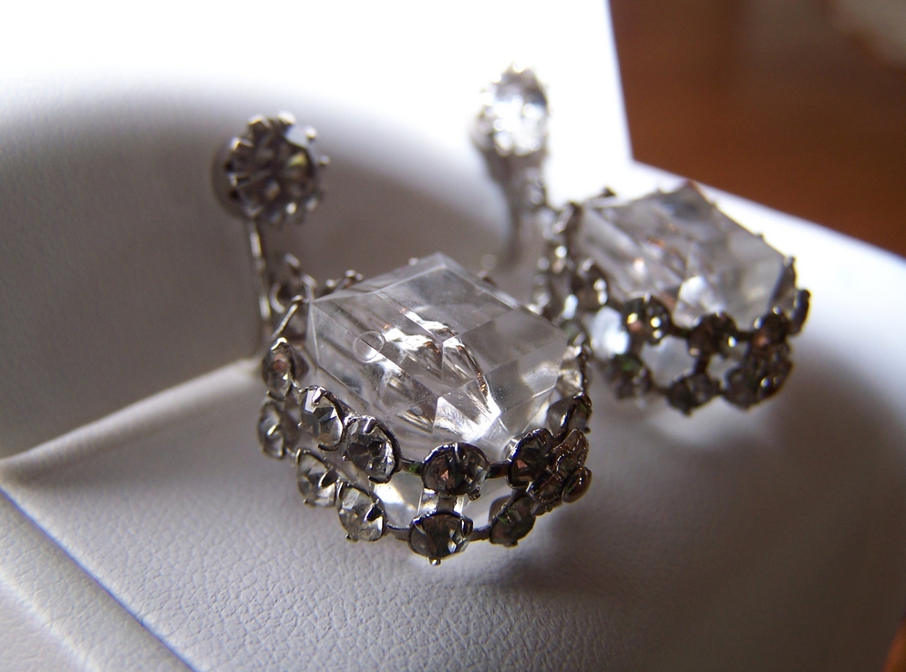 Signed Celebrity Vintage Dangle Rhinestone Earrings Signed Celebrity Vintage Dangle Rhinestone Earrings