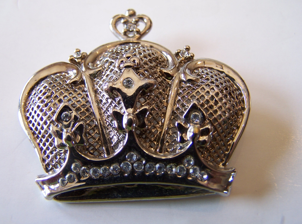 Vintage Rhinestone Crown Figural Pin Brooch Vintage Rhinestone Crown Figural Pin Brooch