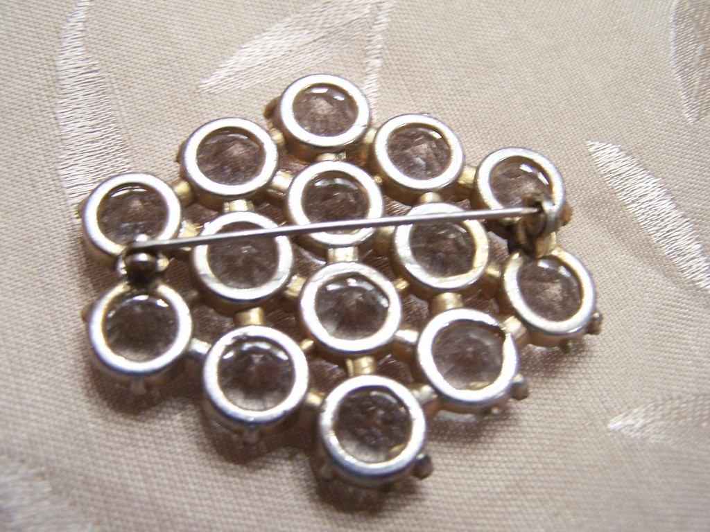 Gorgeous Vintage Clear Rhinestone Brooch Gorgeous Vintage Clear Rhinestone Brooch