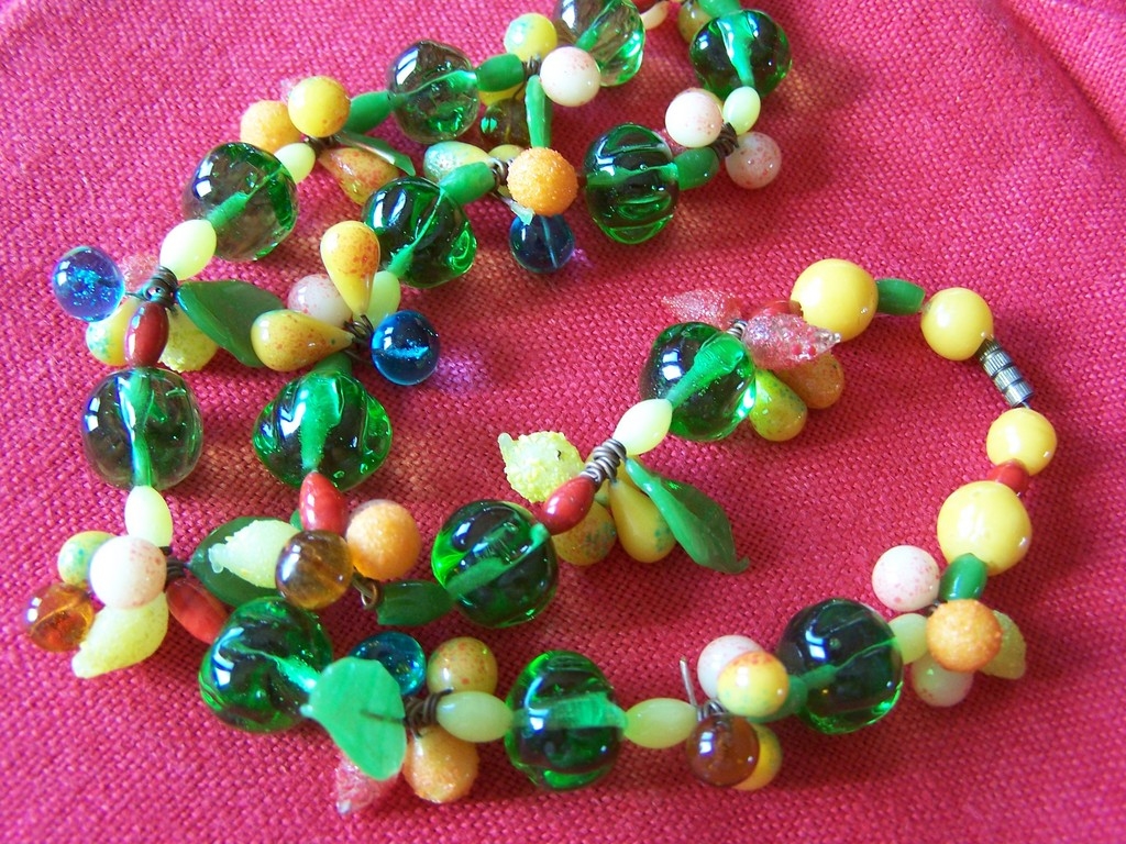 Vintage Glass Fruit Salad Beaded Necklace Wow! Vintage Glass Fruit Salad Beaded Necklace Wow!