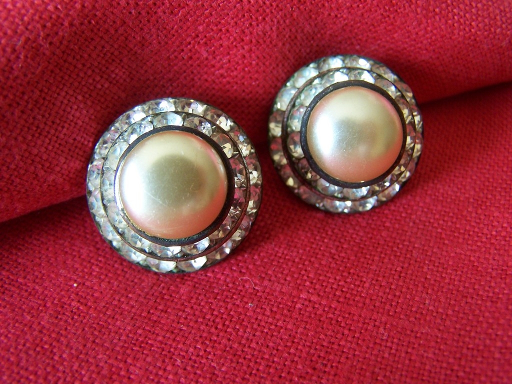 Vintage Double Row Rhinestone Clip Earrings Vintage Double Row Rhinestone Clip Earrings