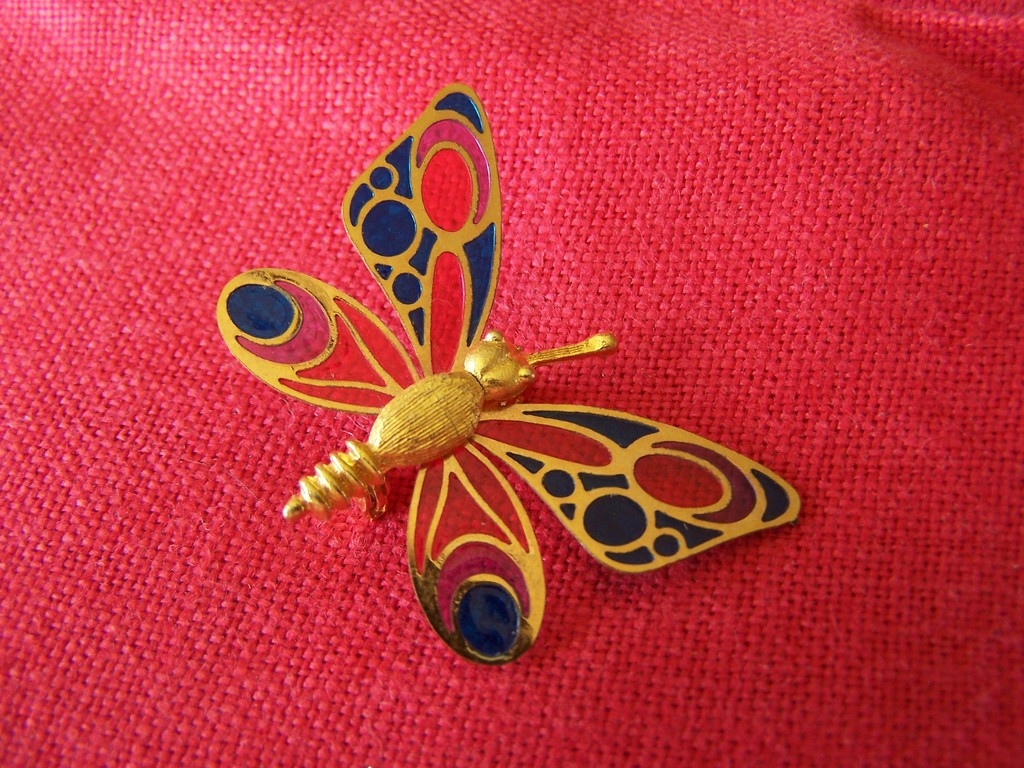 Vintage Butterfly Figural Pin With Translucent Colors Vintage Butterfly Figural Pin With Translucent Colors