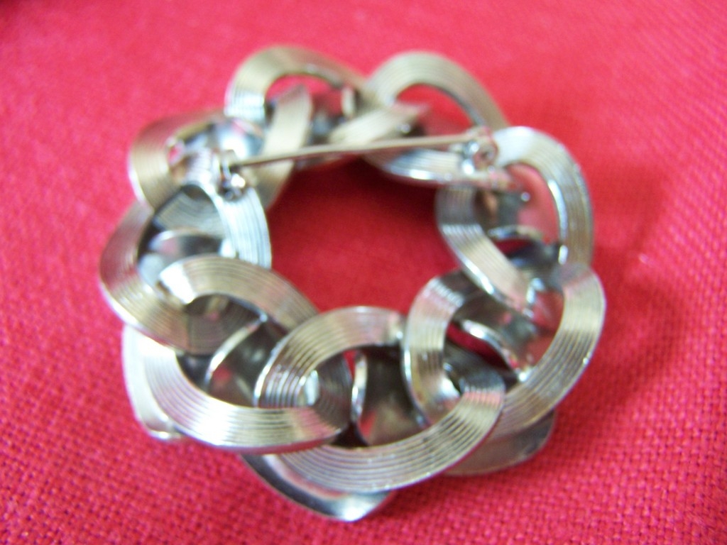 Vintage Layered Swirl Brooch Vintage Layered Swirl Brooch