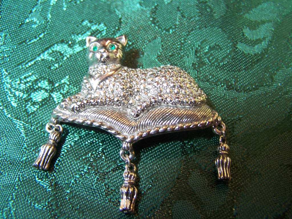 Classy Cat On a Tassel Pillow Pin Classy Cat On a Tassel Pillow Pin