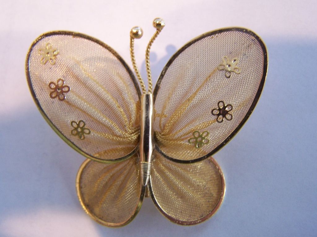 Vintage Golden Butterfly Figural Pin Vintage Golden Butterfly Figural Pin