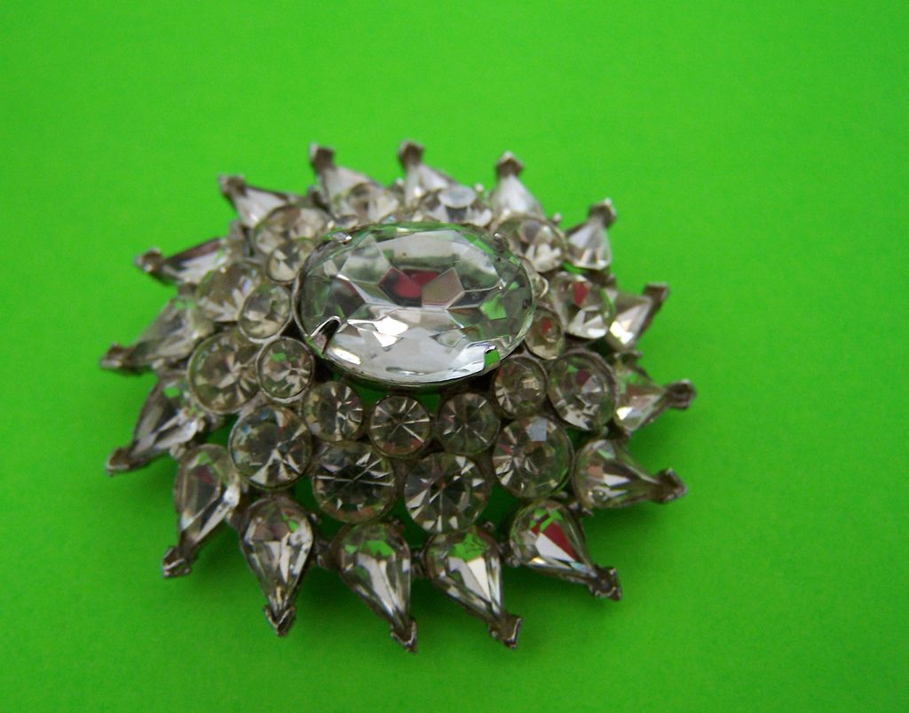 Vintage Signed DFA Layered Rhinestone Brooch Vintage Signed DFA Layered Rhinestone Brooch