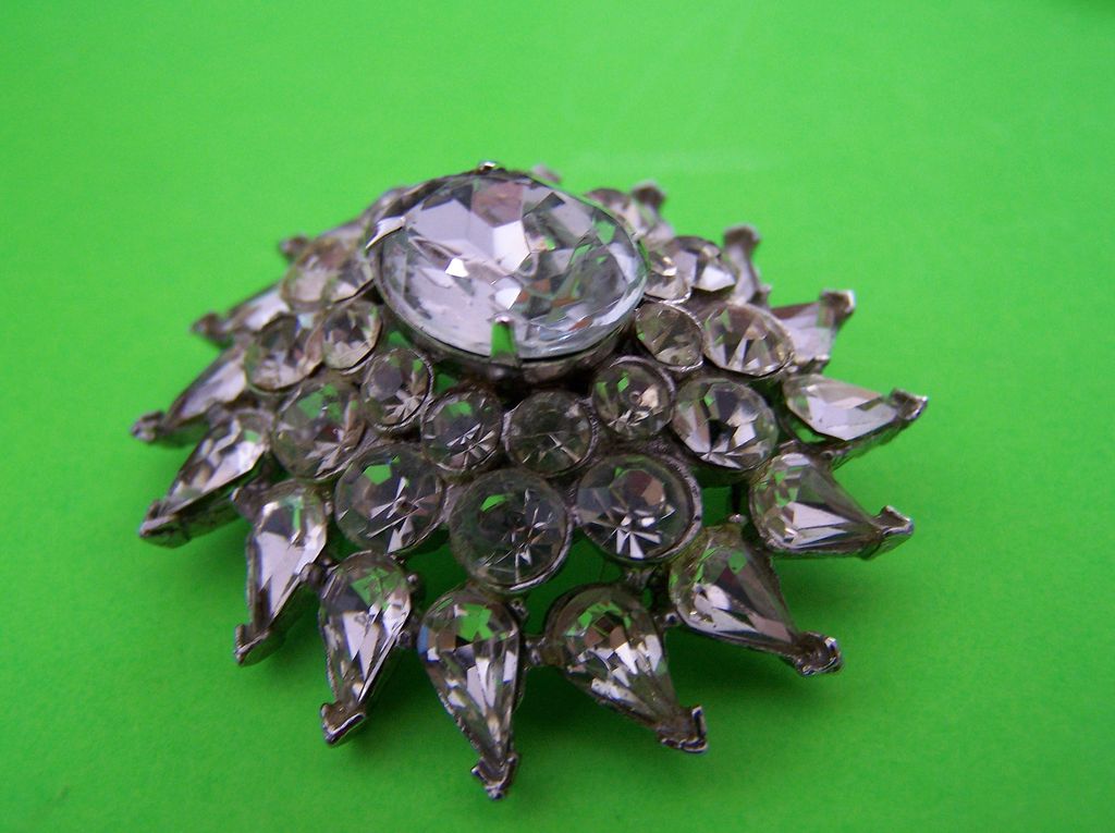 Vintage Signed DFA Layered Rhinestone Brooch Vintage Signed DFA Layered Rhinestone Brooch