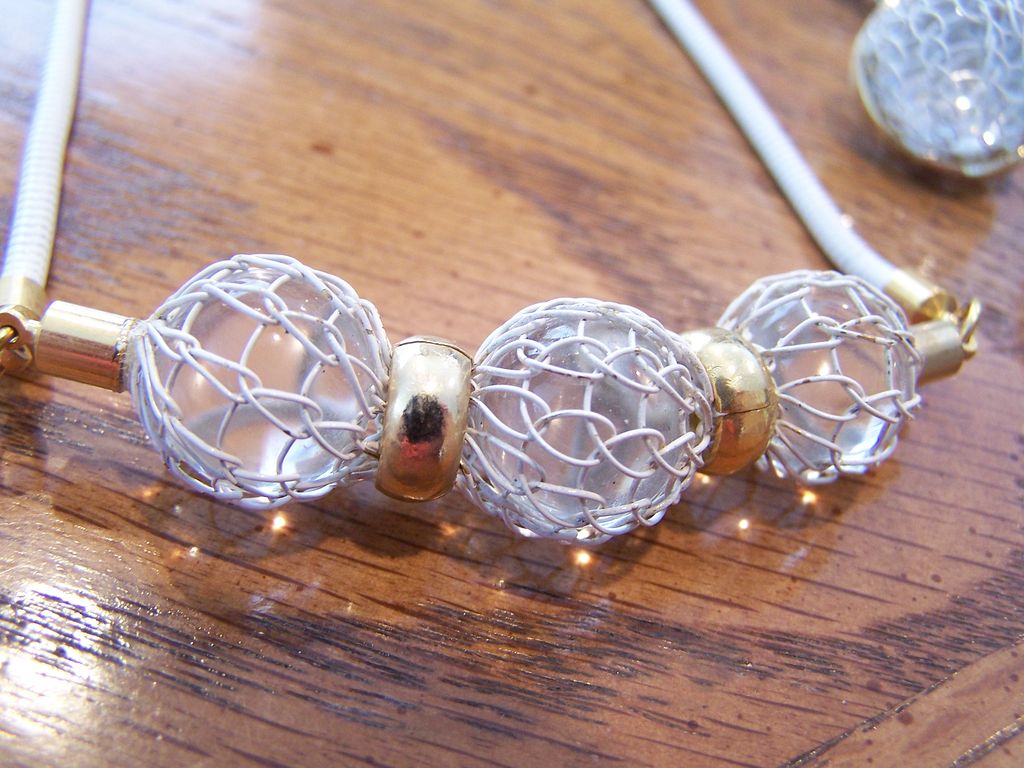 Unique Vintage Lucite Wire Wrapped Full Parure Unique Vintage Lucite Wire Wrapped Full Parure