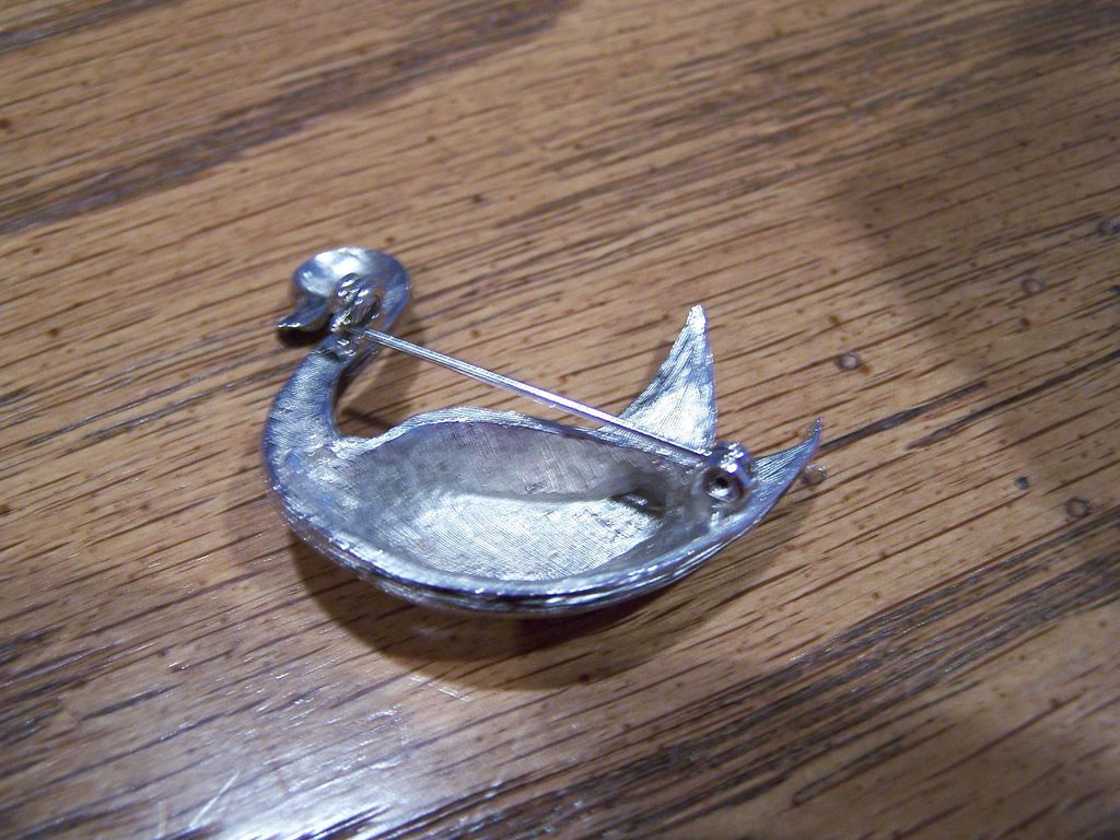 Vintage Swan Pin With Red Rhinestone Eye Vintage Swan Pin With Red Rhinestone Eye