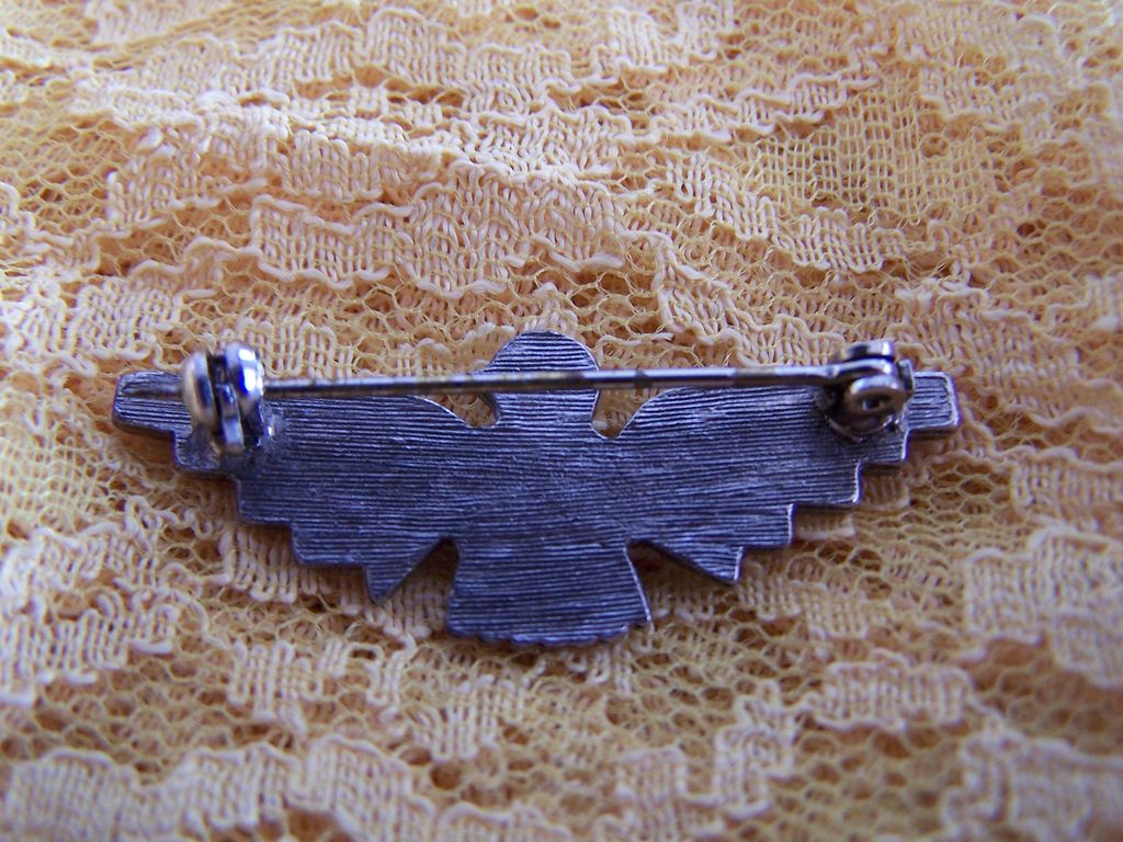 Vintage Petite Figural Brooch Pin Eagle Vintage Petite Figural Brooch Pin Eagle