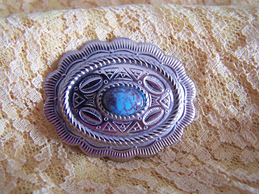 Vintage Metal Brooch Pin with Faux Turquoise Vintage Metal Brooch Pin with Faux Turquoise