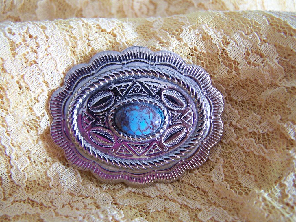 Vintage Metal Brooch Pin with Faux Turquoise Vintage Metal Brooch Pin with Faux Turquoise