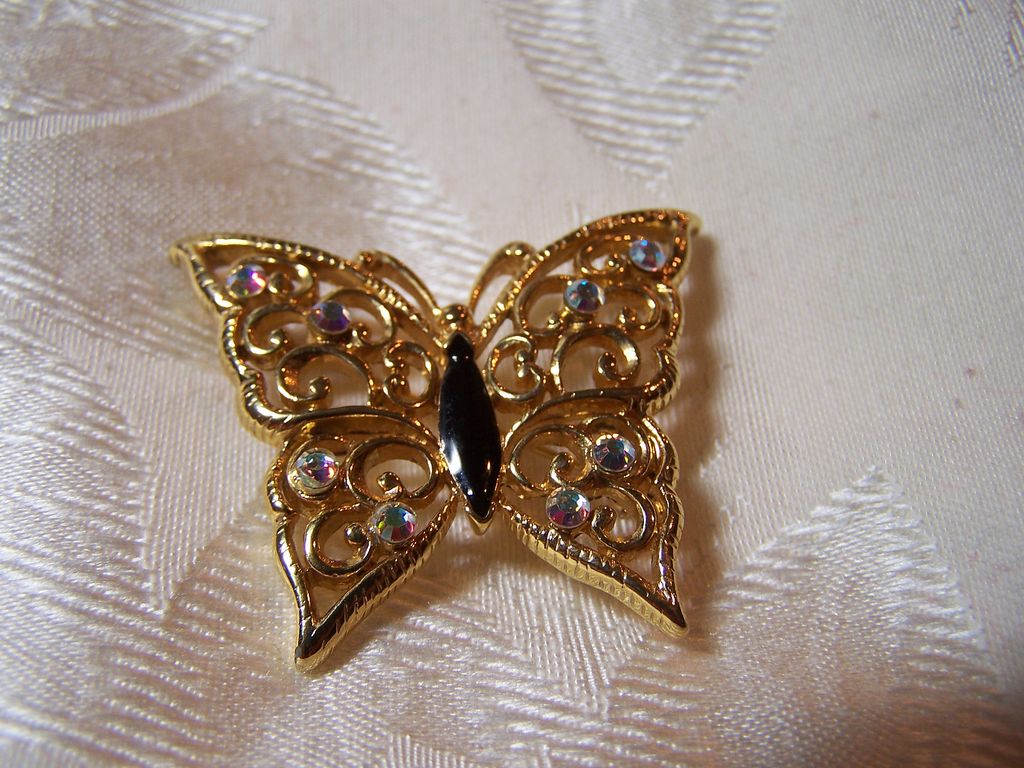 Signed Butterfly Brooch Pin Monet Signed Butterfly Brooch Pin Monet
