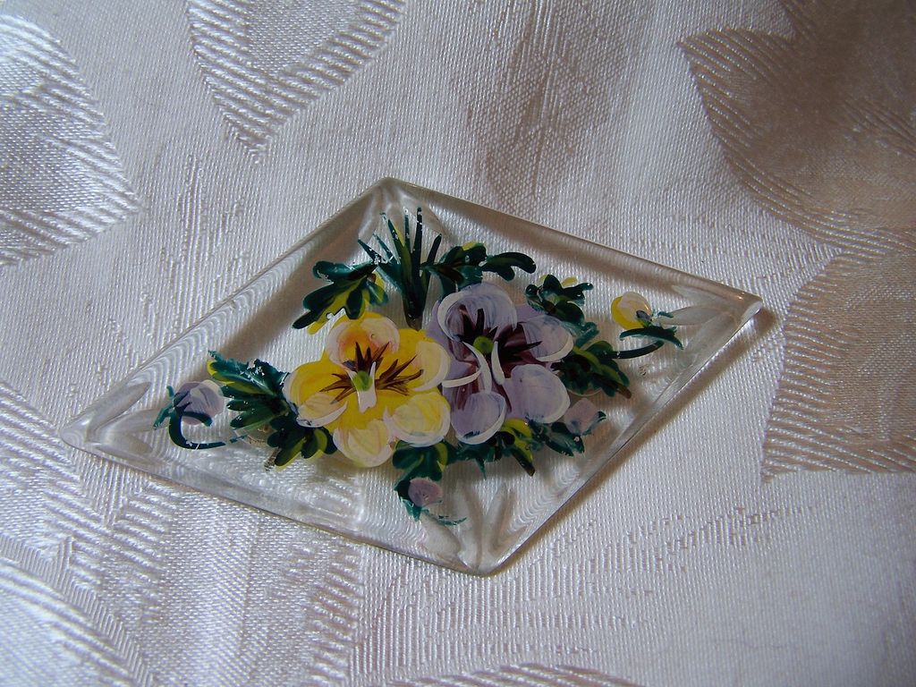 Handpainted Flowers on a Lucite Brooch Pin Handpainted Flowers on a Lucite Brooch Pin