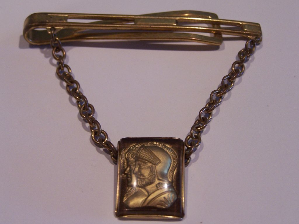 Vintage Brass Tie Bar Pin With Double Soldier Cameo Vintage Brass Tie Bar Pin With Double Soldier Cameo
